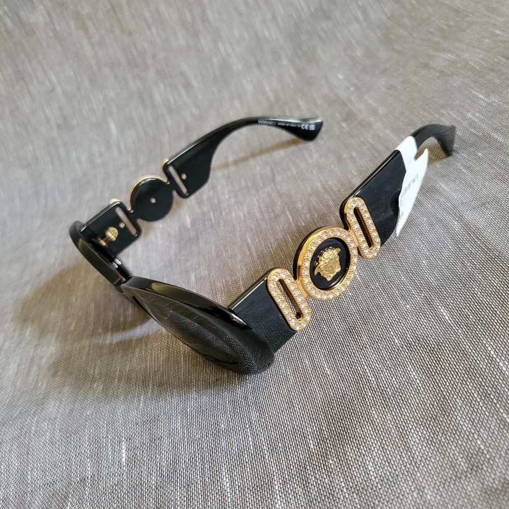 New Women's Versace Black Gold Medusa Head Biggie Sunglasses (Regular not Oversz - Picture 11 of 16